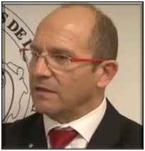 Dr. Julian Alvarez